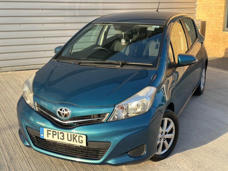 TOYOTA YARIS 1.3 Dual VVT-i TR